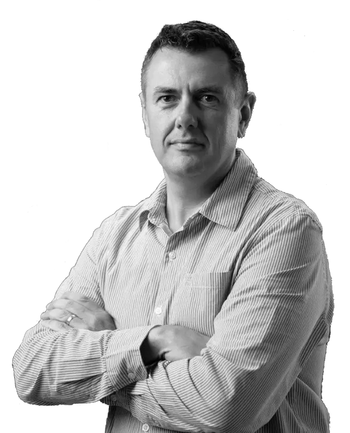 Headshot of Derik Reichel